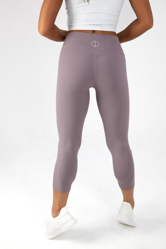 ESSENTIAL - seamless capri leggings [Light Violet]